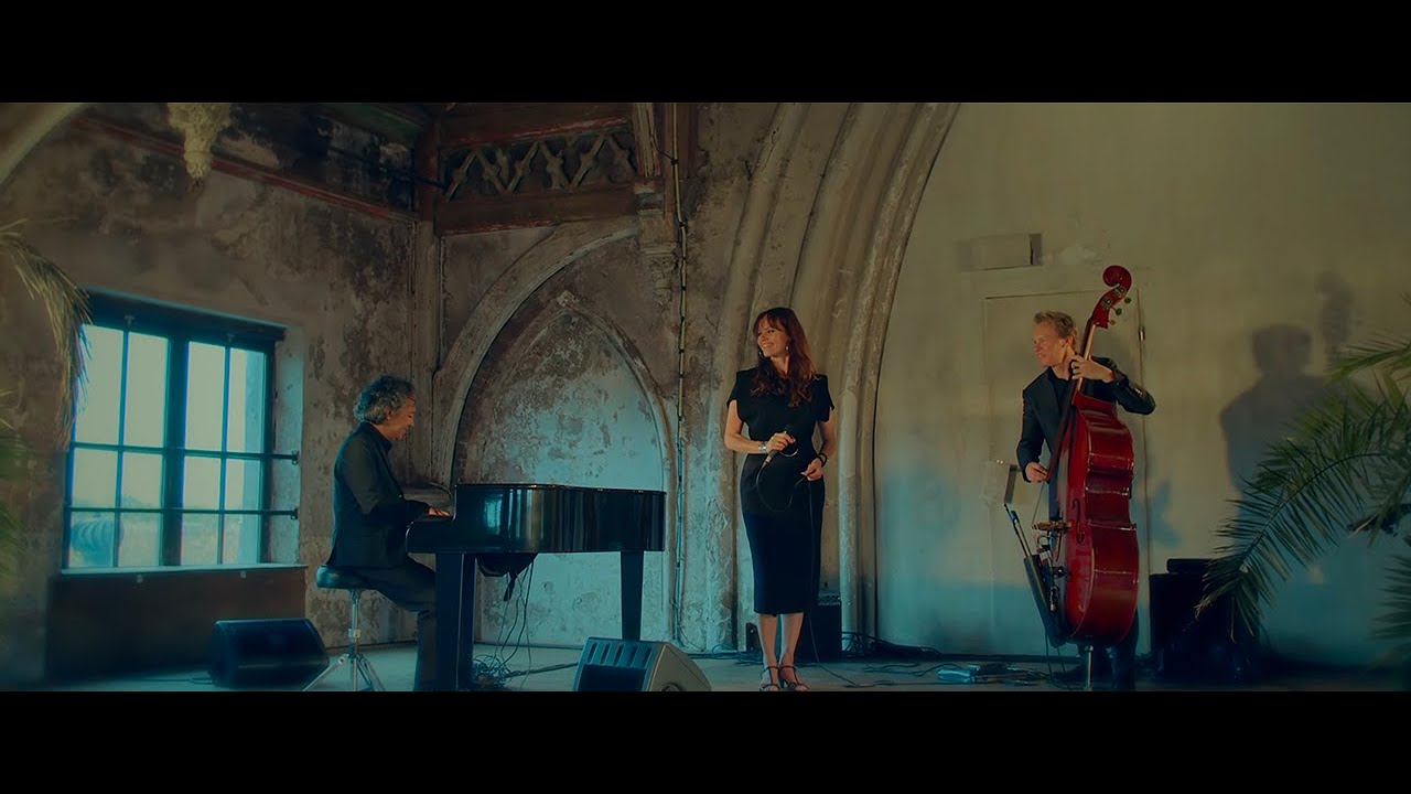 Videostill Carmina Latina